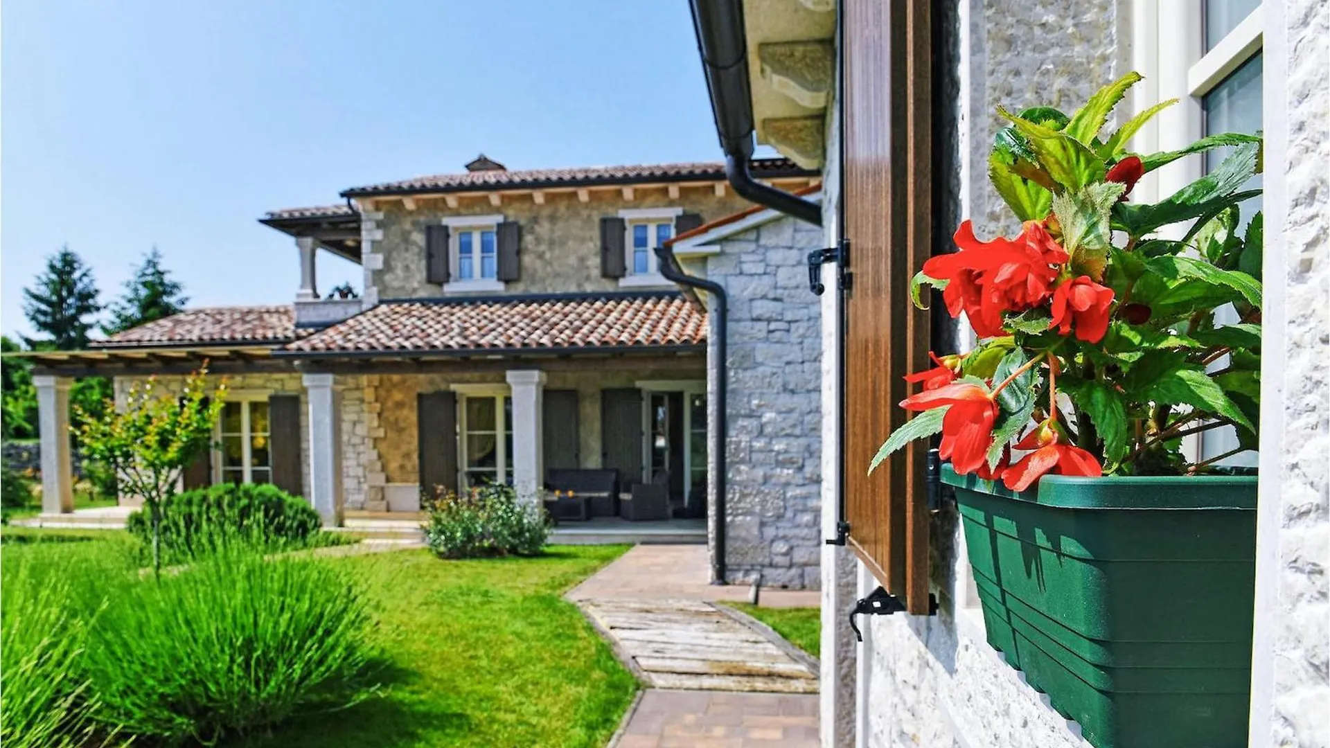 Kucici Villa St, Martina בית נופש